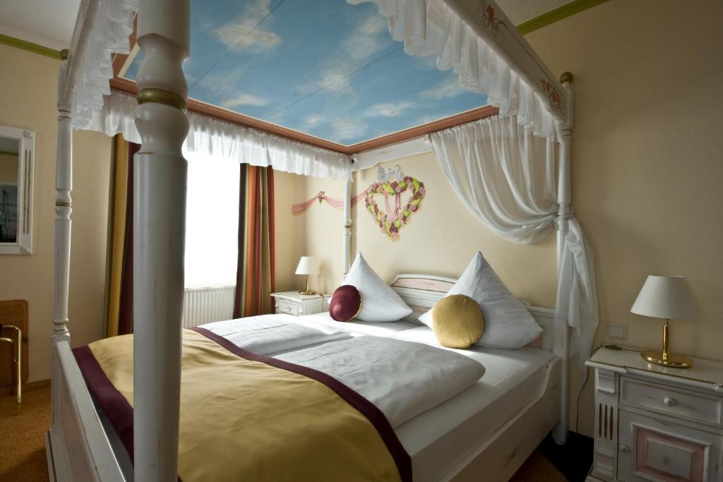 Hotel Speeter ヴァイゼンハイム・アム・ベルク 部屋 写真